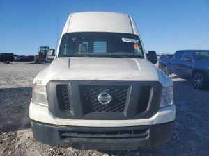 2016 NISSAN NV 2500 S